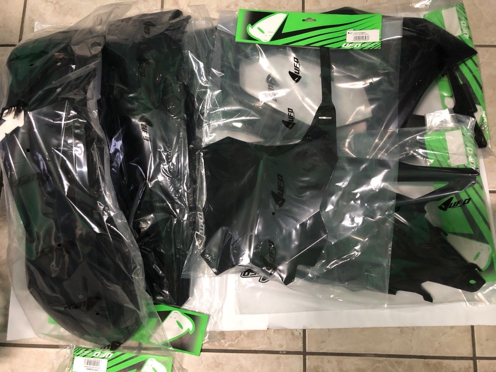 KIT PLASTICHE KAWASAKI KXF 250 2020 KIT 5 PZ COLORE NERO