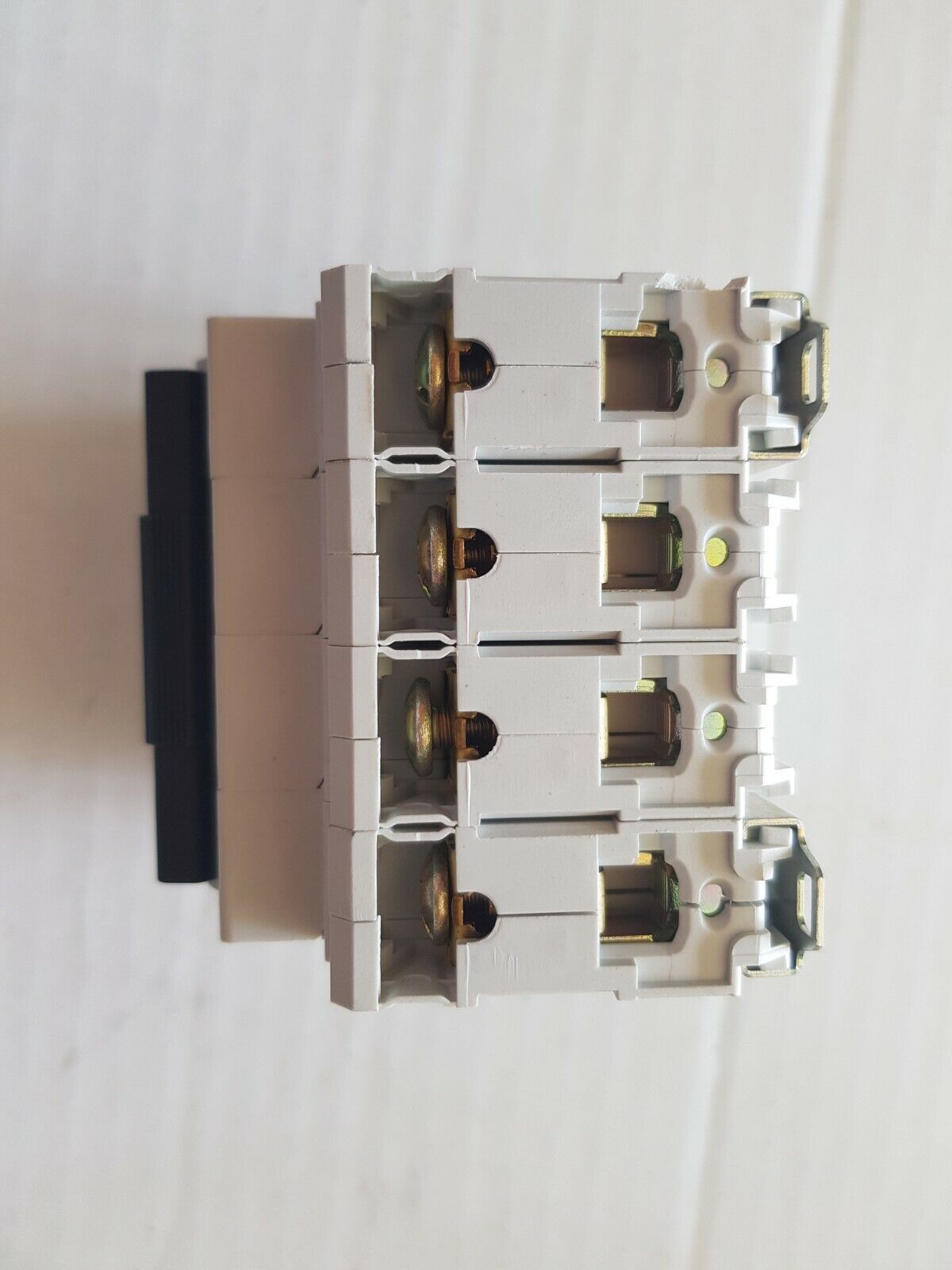 INTERRUTTORE AUTOMATICO HAGER CODICE MY425 4P 25A 4,5KA 1 PZ
