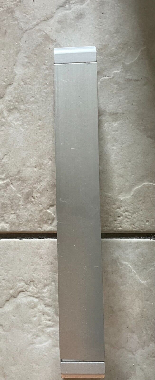 MANIGLIA A TIRARE COLORE ARGENTO