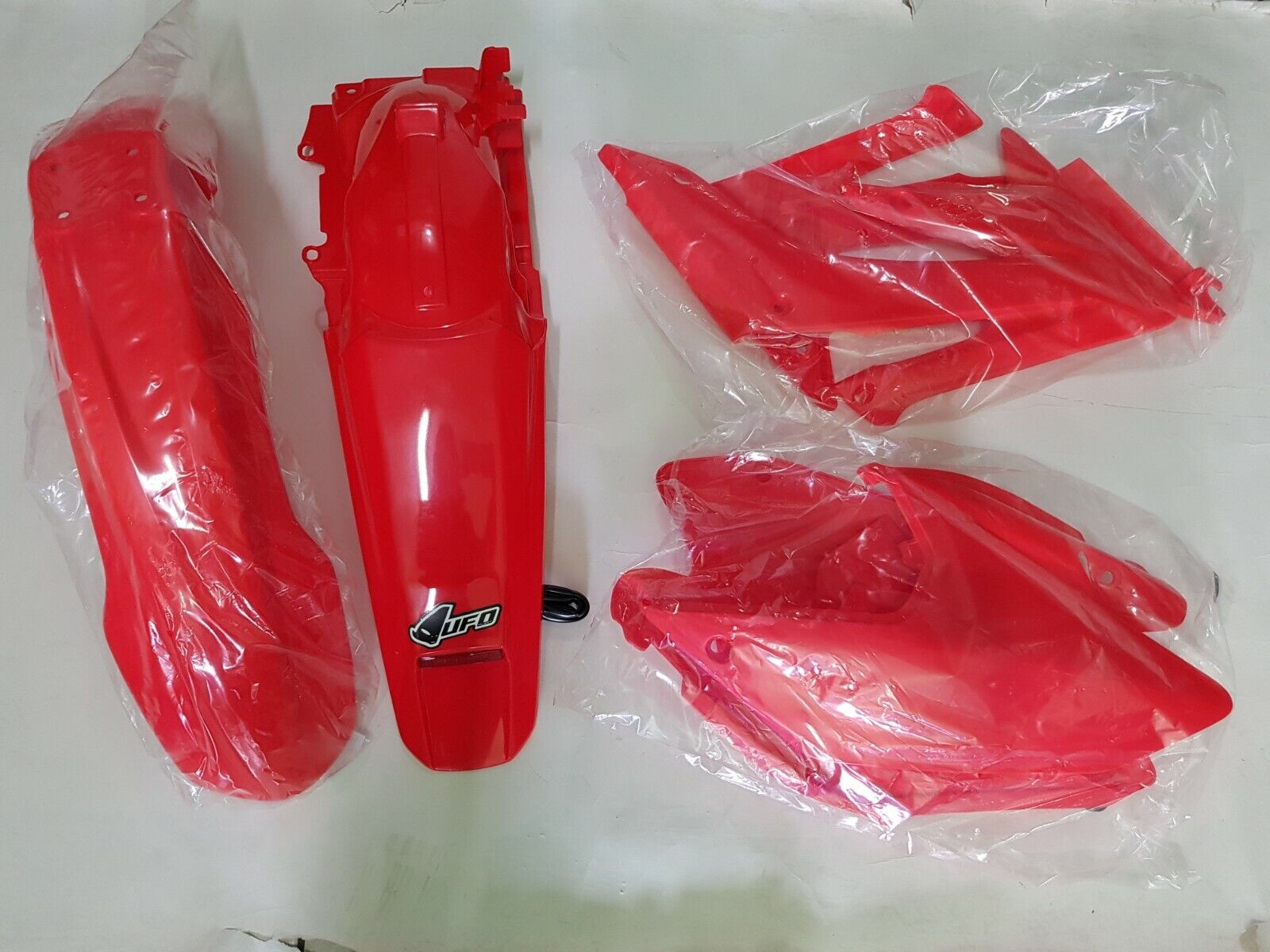 KIT PLASTICHE HONDA CRF 250 300 X 2011 4 PZ COLORE ROSSO CON LED