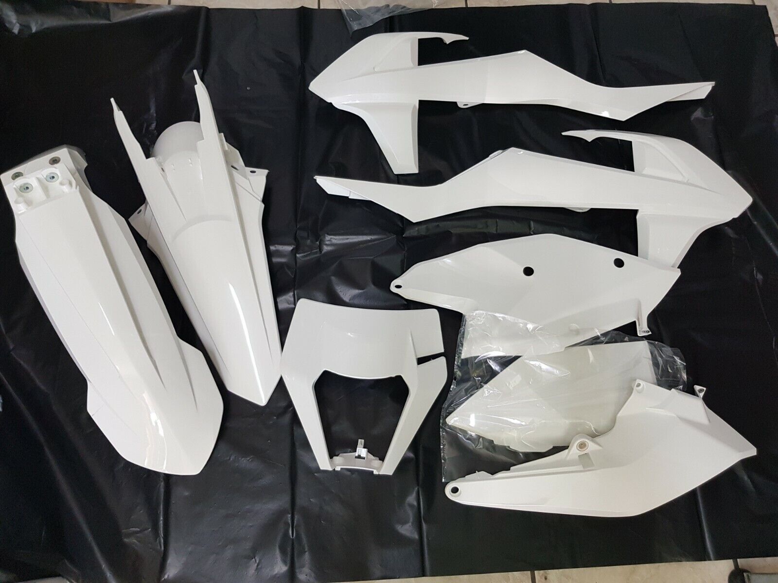 KIT PLASTICHE KTM EXC 125 250 300 2017 2018 2019 KIT 5 PZ COLORE BIANCO
