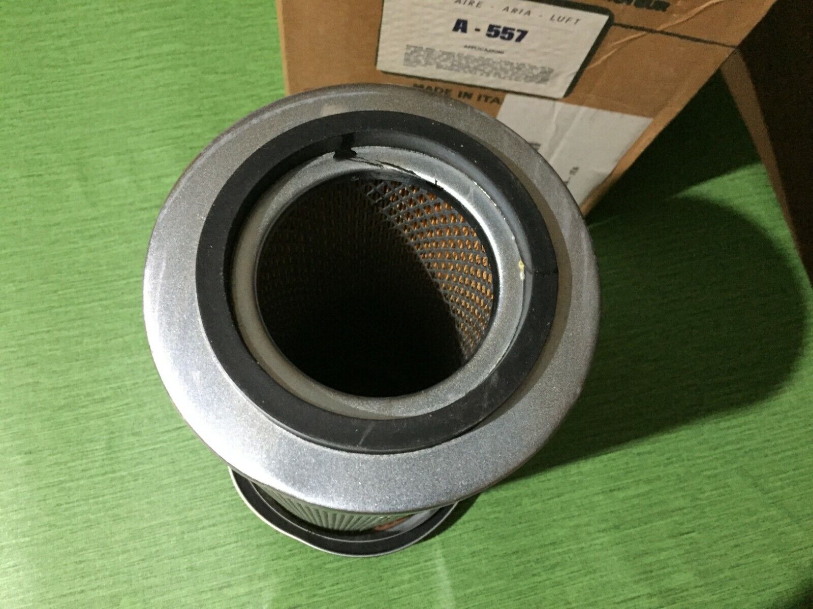 TECNOCAR A 557 FILTRO ARIA MERCEDES BENZ 6 T SERIE 613 D (OM353) 96KW 130HP 1980