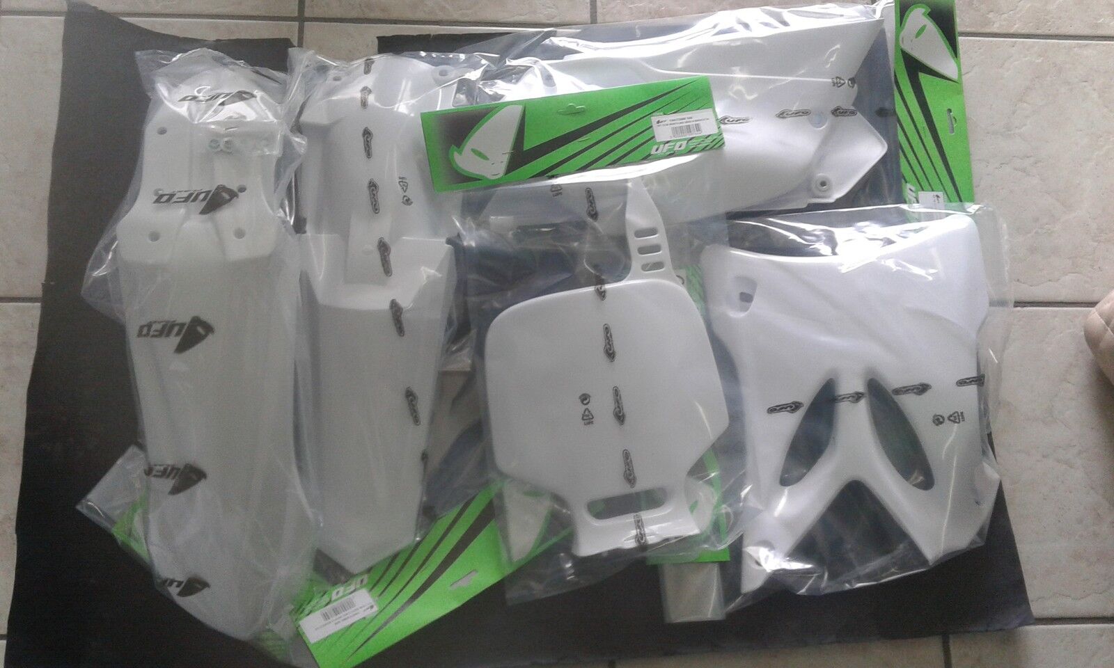 KIT PLASTICHE YAMAHA YZ 85 2008 KIT 5 PZ COLORE BIANCO