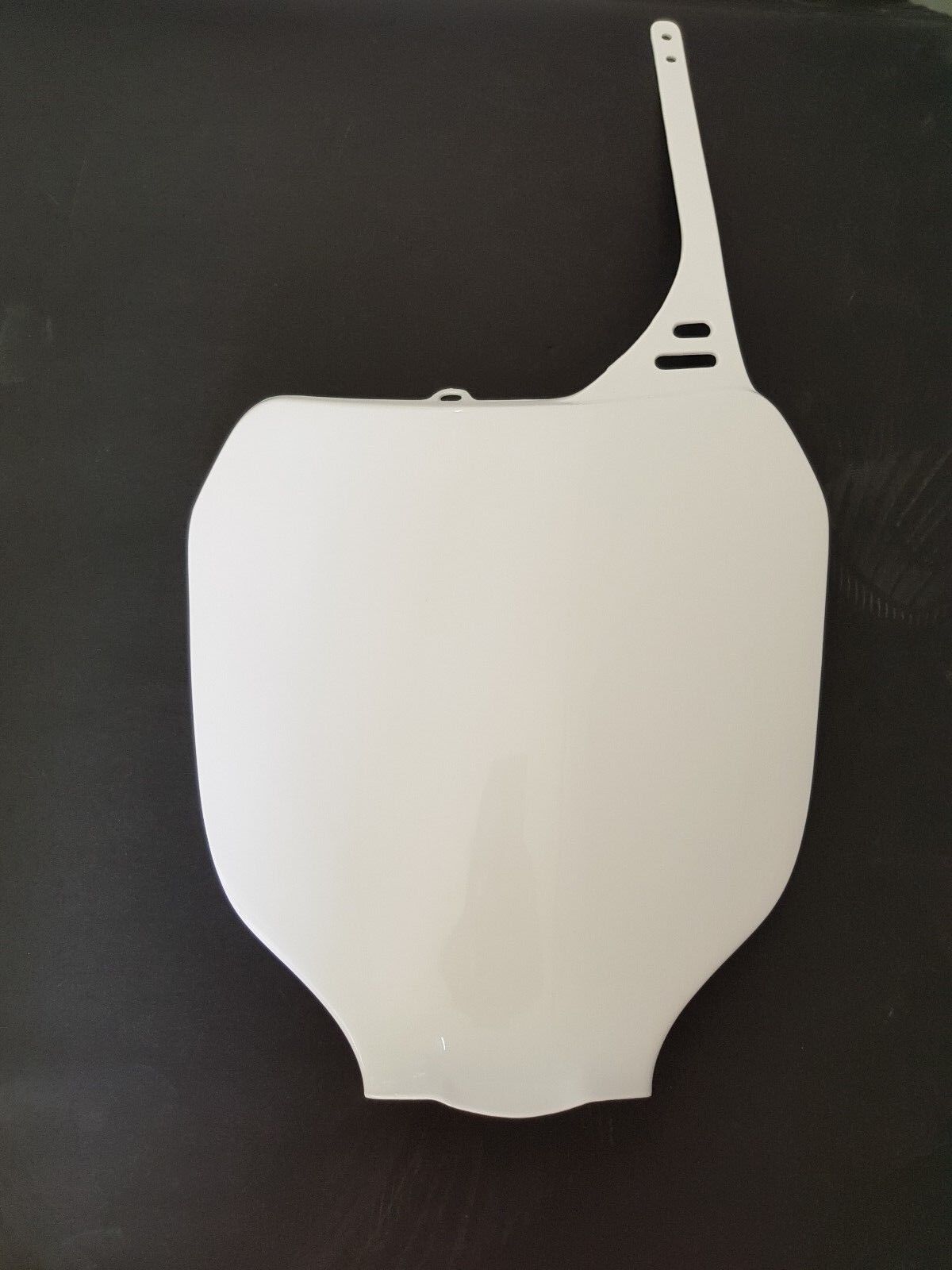 MASCHERINA TABELLA PORTANUMERO ANTERIORE YAMAHA YZ 125 250 2004 BIANCA