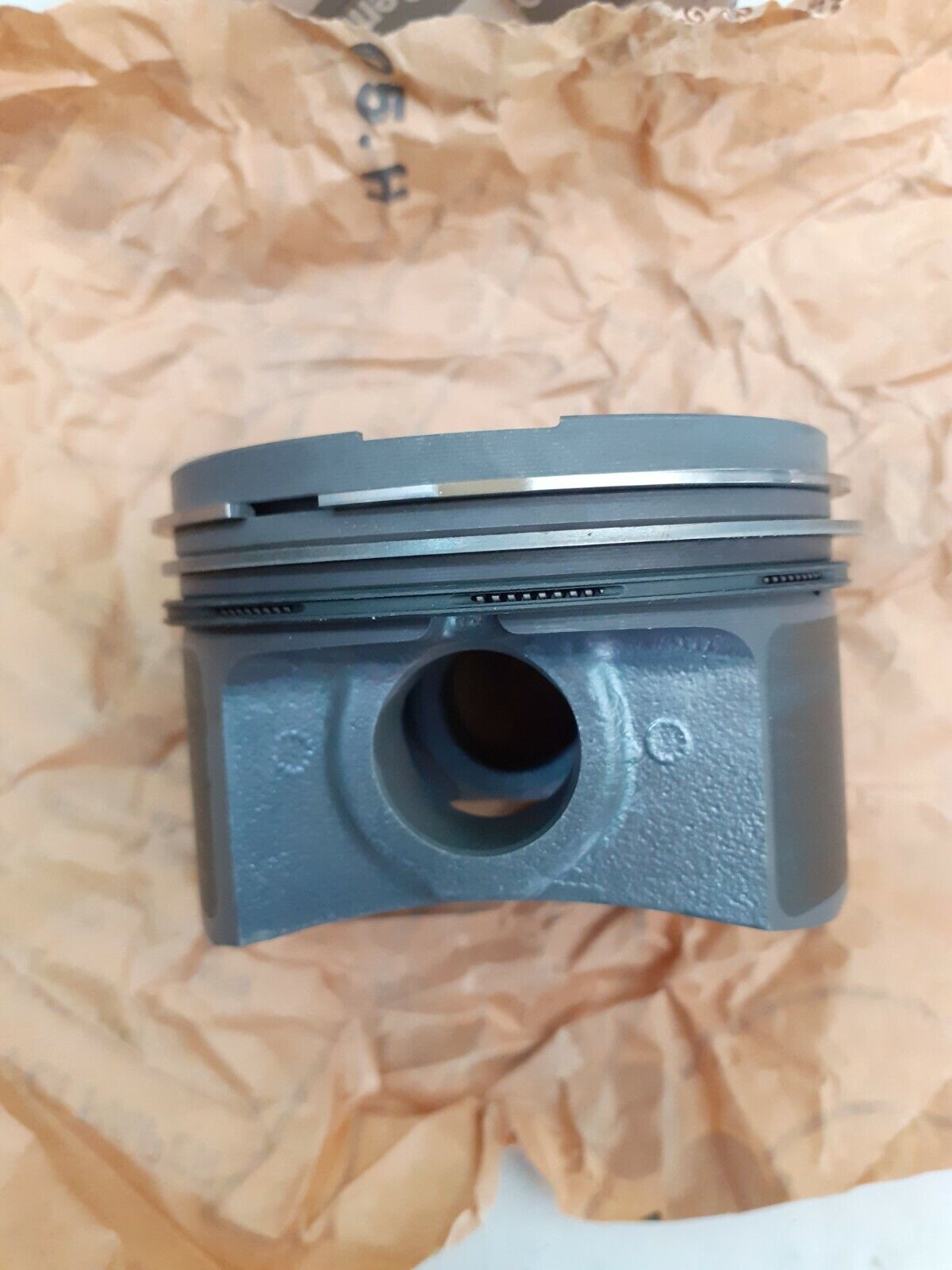 PISTONE COMPLETO DI FASCE RASCHIAOLIO ORIGINALE FIAT PANDA 2005 CODICE 55204969