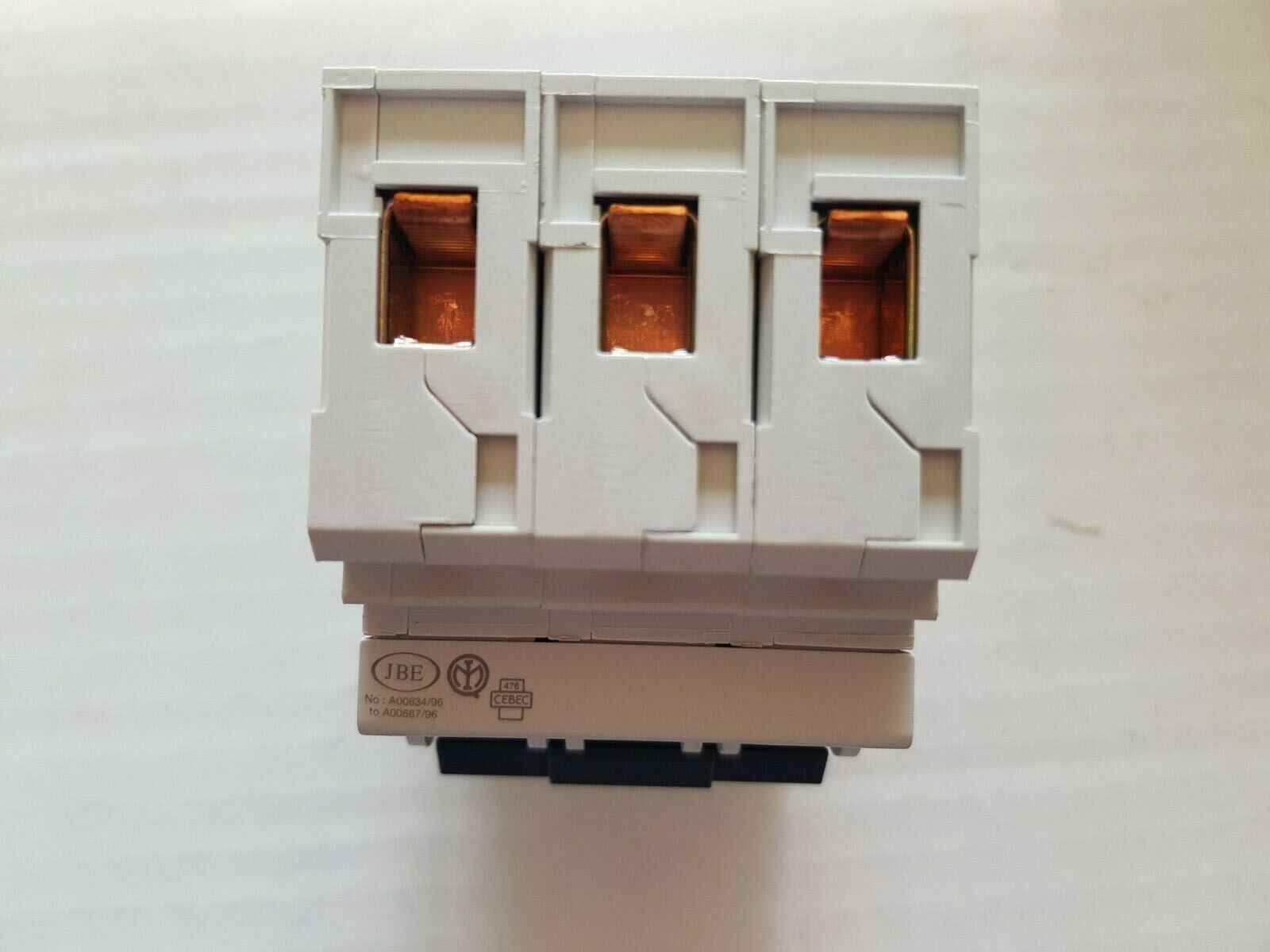 INTERRUTTORE AUTOMATICO HAGER CODICE MY325 3P 25A 4,5KA 1 PZ