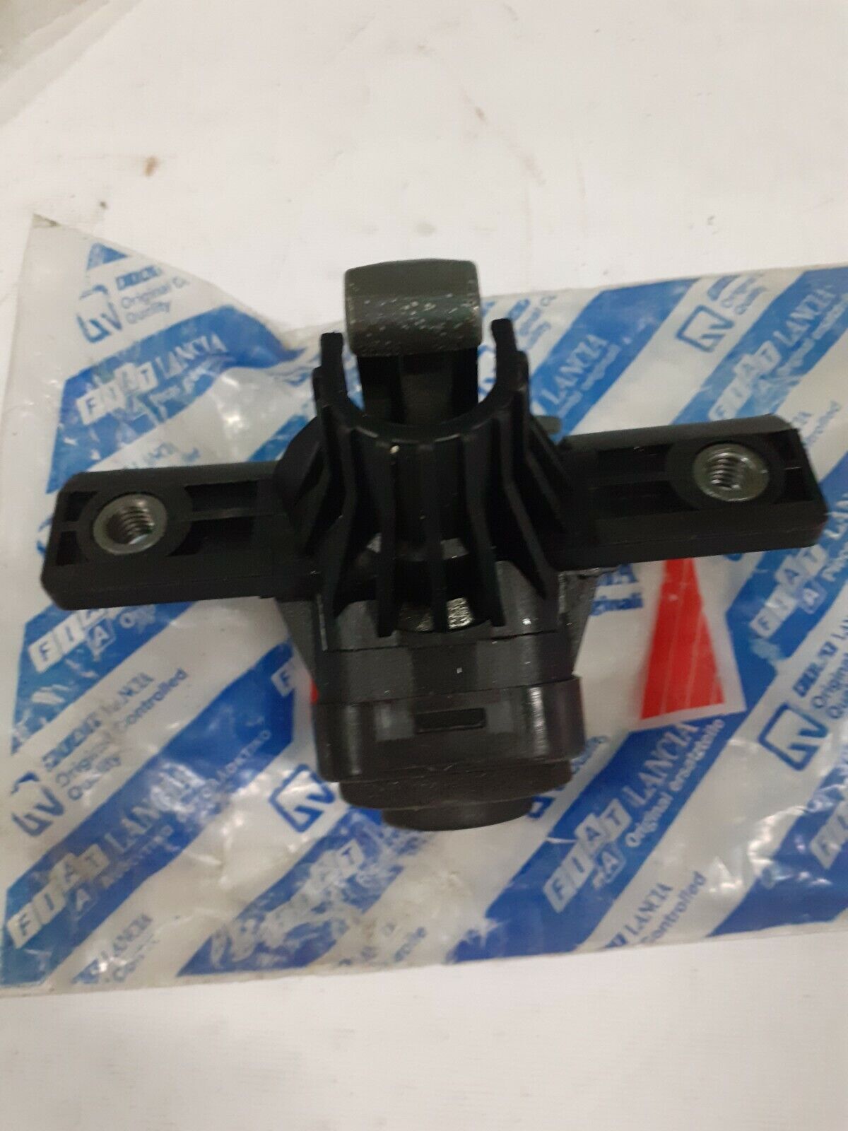 APERTURA SUPPORTO ORIGINALE FIAT LANCIA CODICE 824318.52