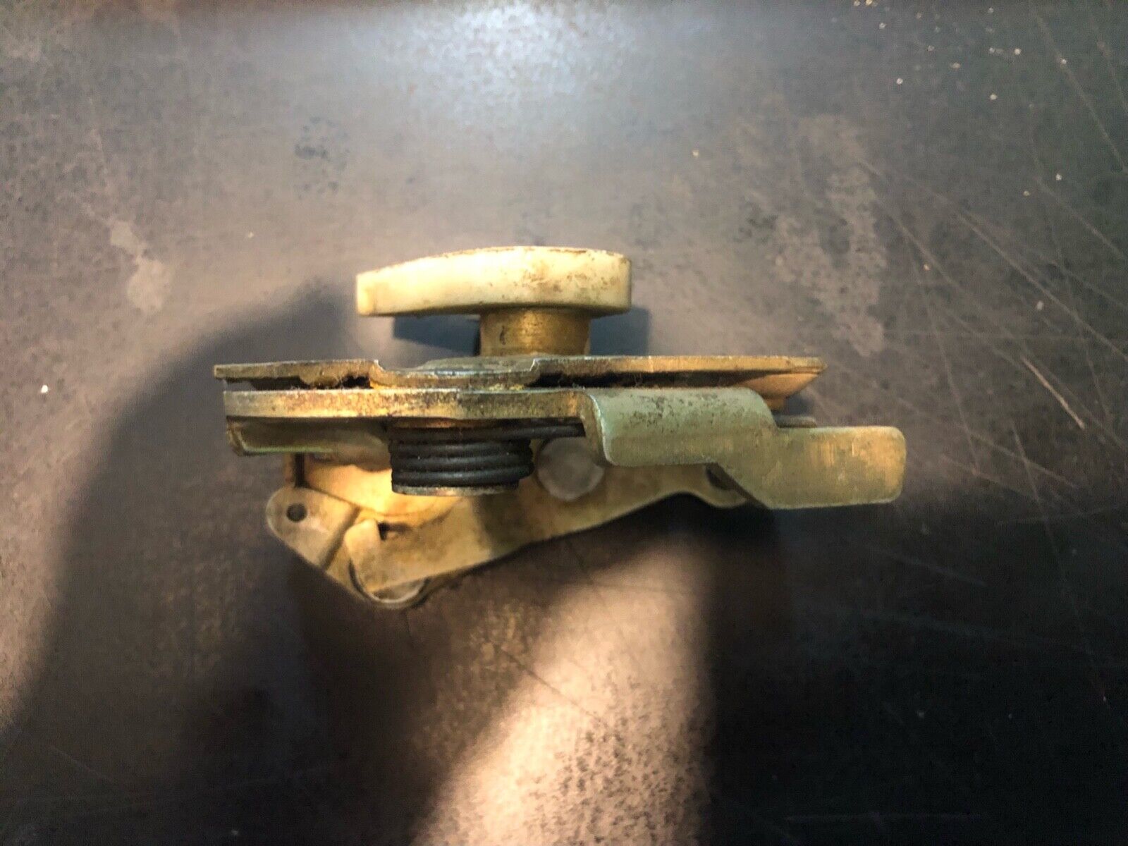 4372155 SERRATURA POSTERIORE DESTRA COME FOTO