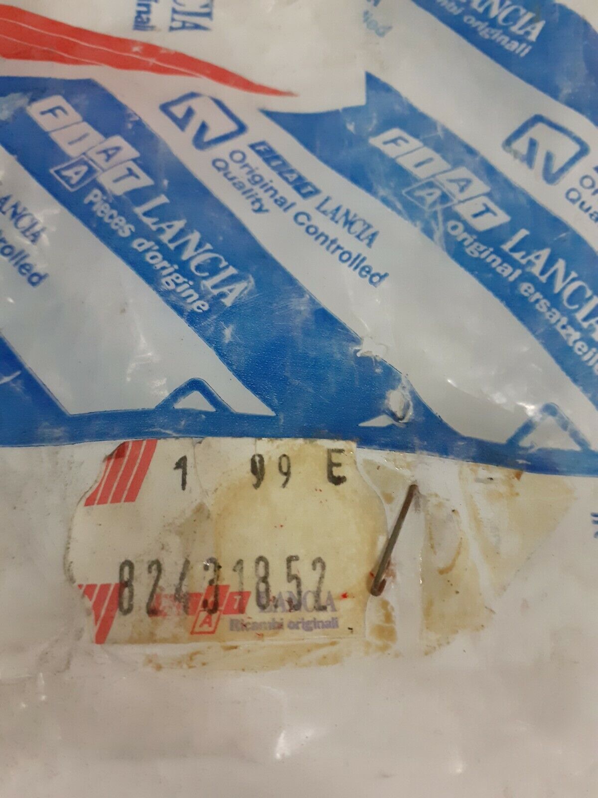 APERTURA SUPPORTO ORIGINALE FIAT LANCIA CODICE 824318.52