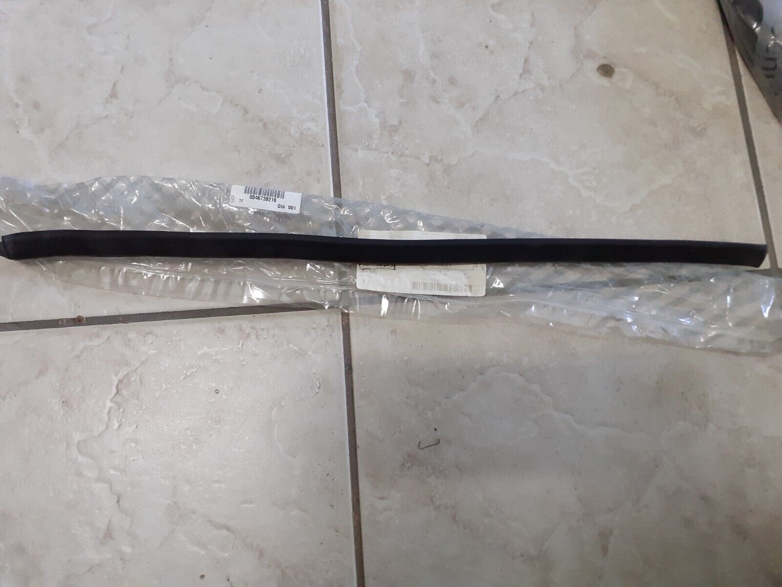 46739216 GUARNIZIONE VETRO POSTERIORE SINISTRO ORIGINALE FIAT PUNTO 2000
