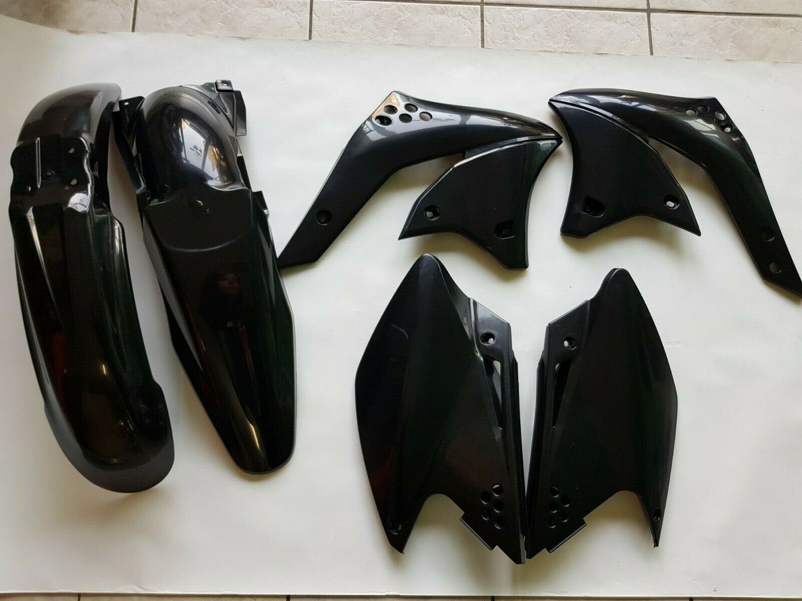 KIT PLASTICHE KAWASAKI KXF 250 2006 2007 2008 KIT 4 PZ COLORE NERO