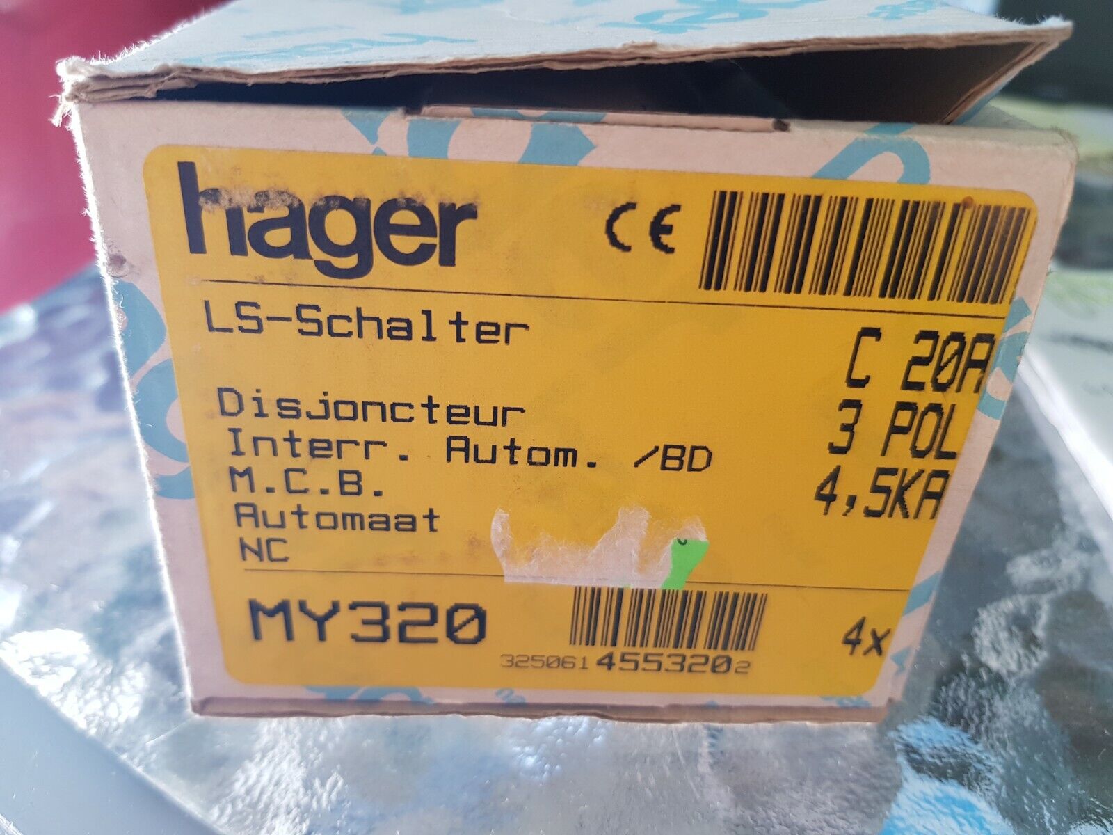 INTERRUTTORE AUTOMATICO HAGER CODICE MY320 3P 4,5KA 1 PZ