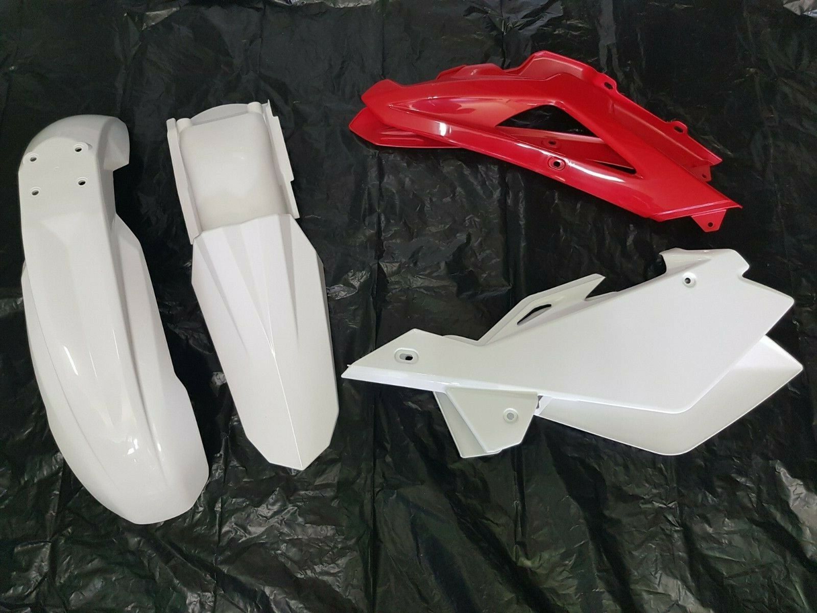 KIT PLASTICHE HUSQVARNA CR WR 250 300 2011 4 PZ COLORE ORIGINALE