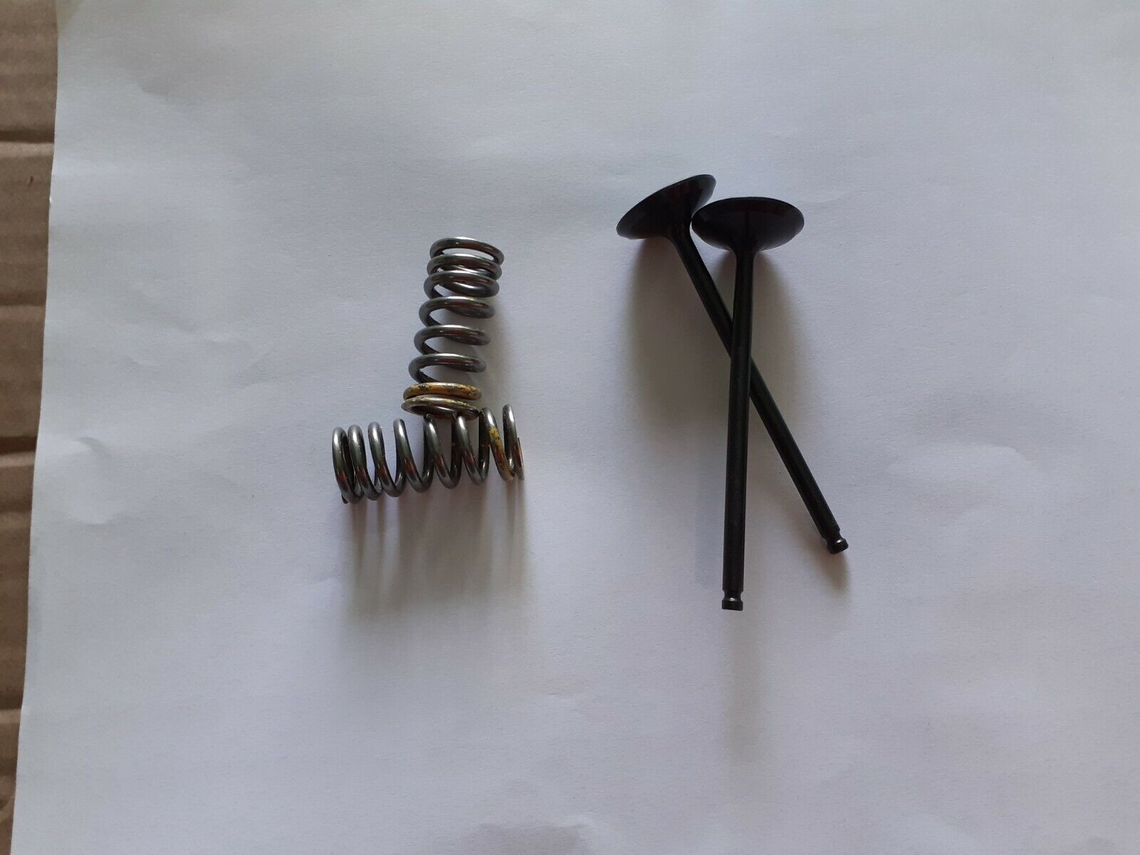 KIT VALVOLE CON MOLLE ASPIRAZIONE YAMAHA YZF WRF 250 2005