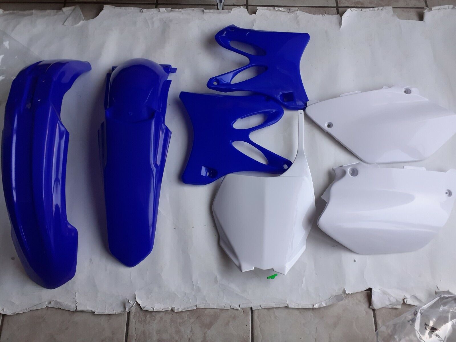 KIT PLASTICHE YAMAHA YZ 125 250 2008 KIT 5 PZ COLORE ORIGINALE