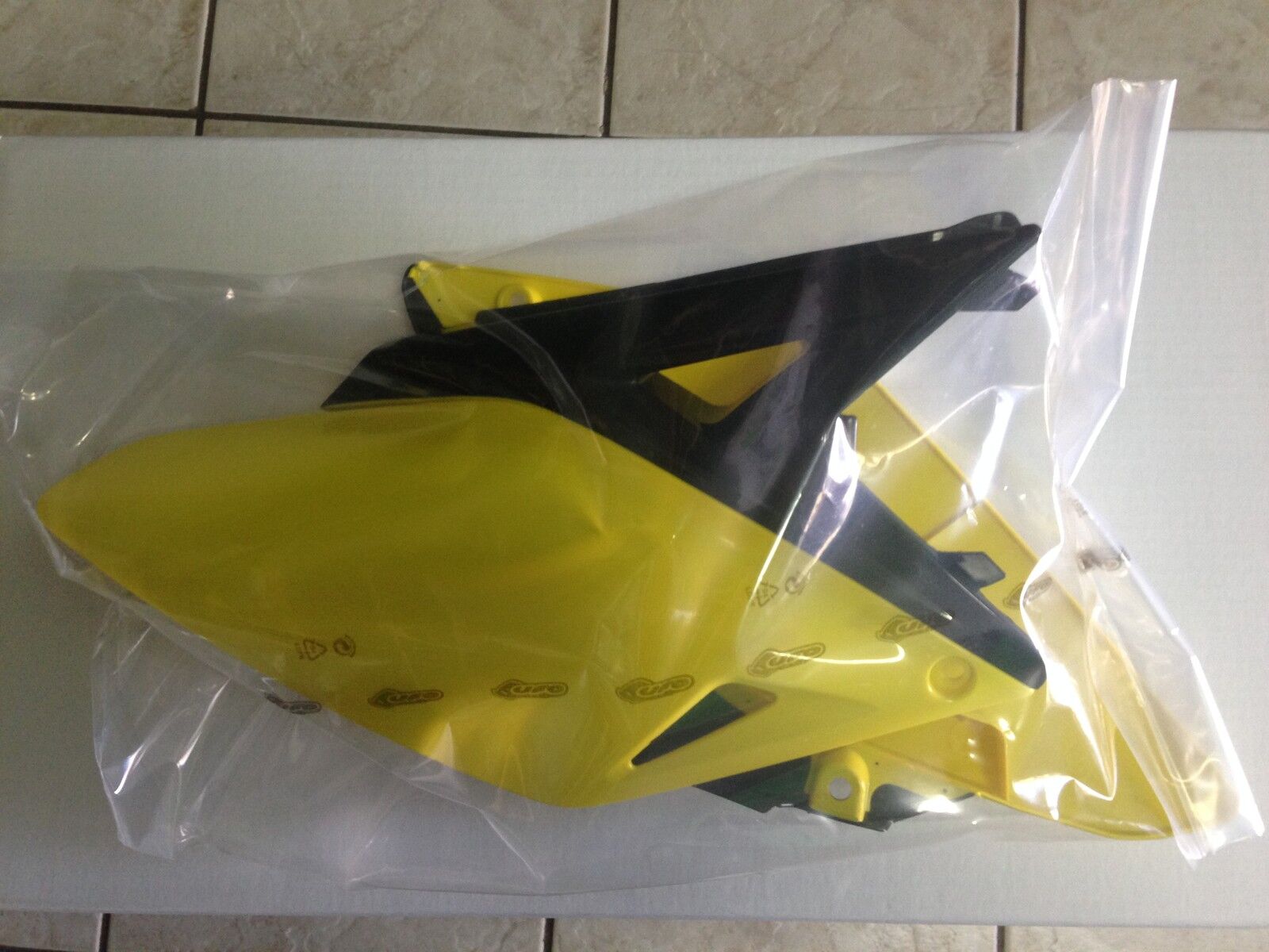 TABELLE FIANCATINE PORTANUMERI POSTERIORI SUZUKI RMZ 250 2010 10 COLORE FOTO