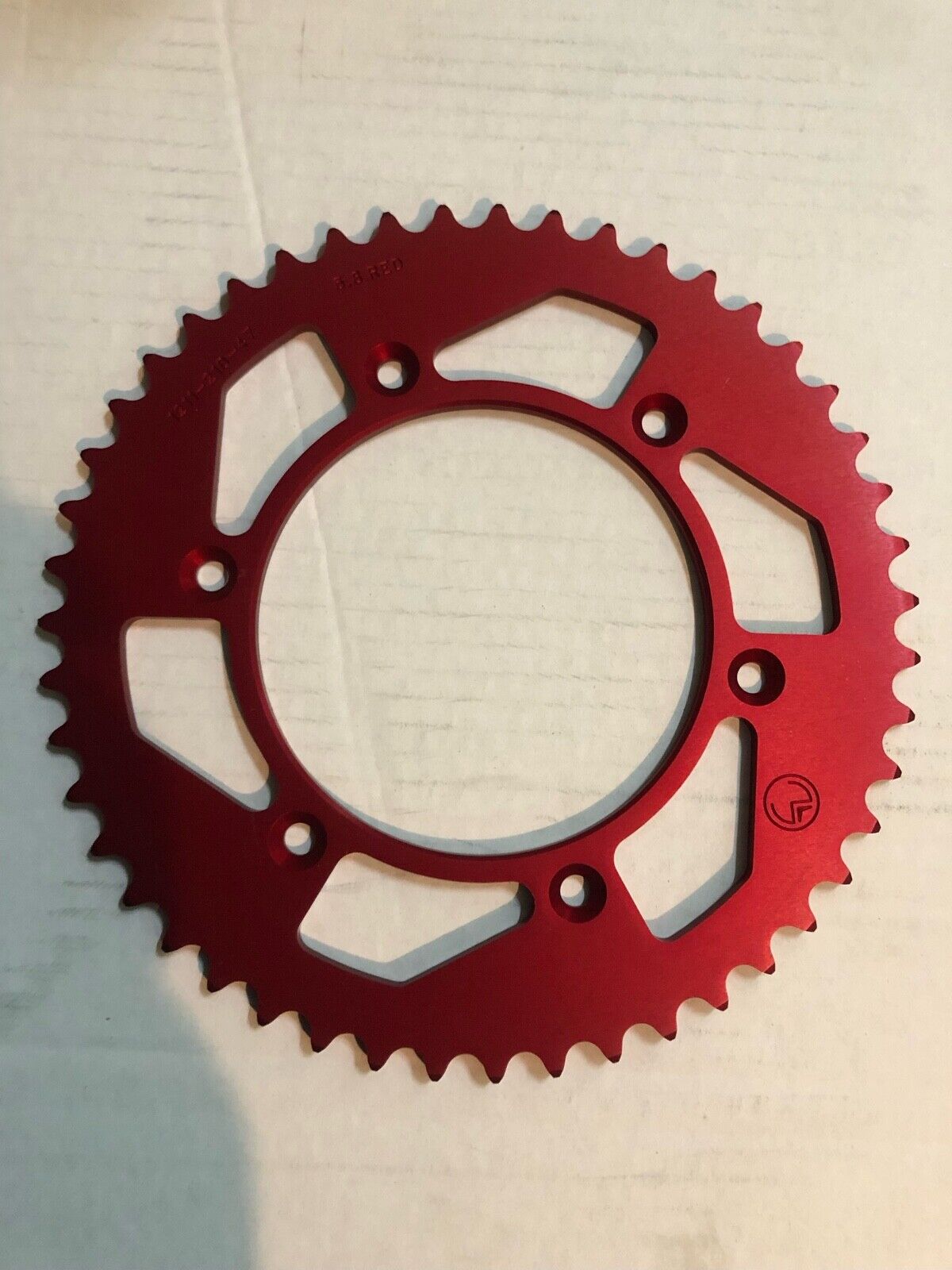 CORONA IN ERGAL 47 DENTI HONDA CR 125 250 500 1983 ROSSA