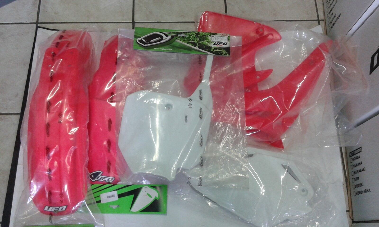 KIT PLASTICHE HONDA CR 85 2012 KIT 5 PZ COLORE ORIGINALE