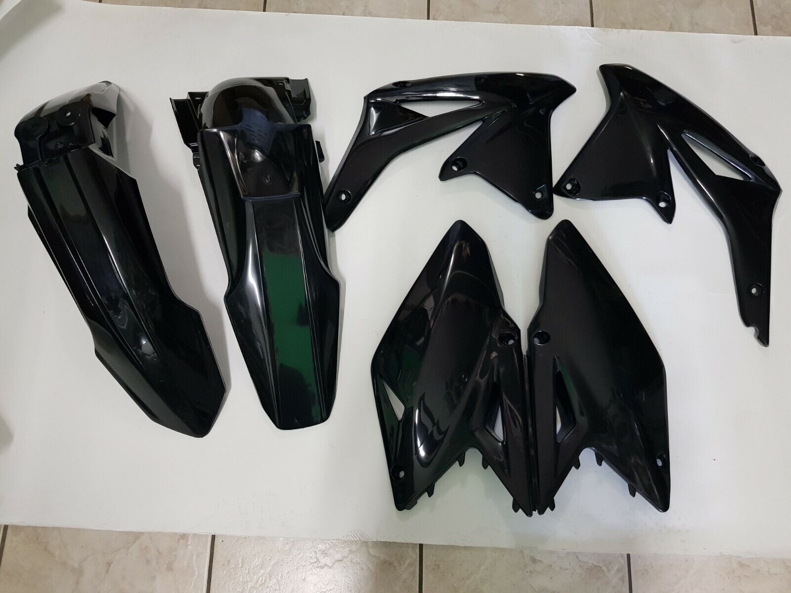 KIT PLASTICHE SUZUKI RMZ 450 2016 4 PZ COLORE NERO
