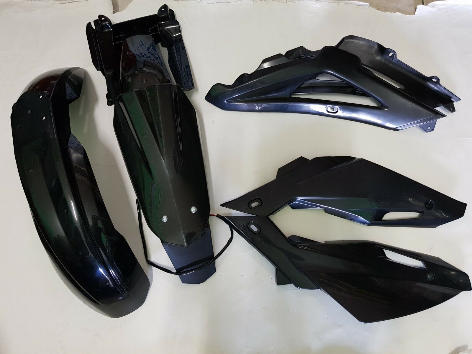 KIT PLASTICHE HUSQVARNA TE TC 450 510 2008 2009 2010 2011 2012 2013 NERO 4 P LED