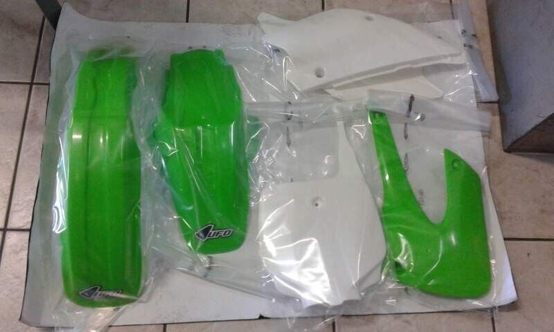 KIT PLASTICHE KAWASAKI KX 85 1998 1999 2000 5 PZ COLORE ORIGINALE
