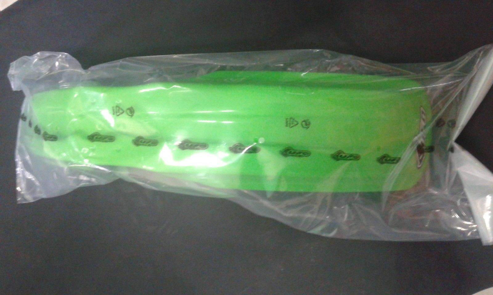 PARAFANGO ANTERIORE VERDE KAWASAKI KX 80 1997