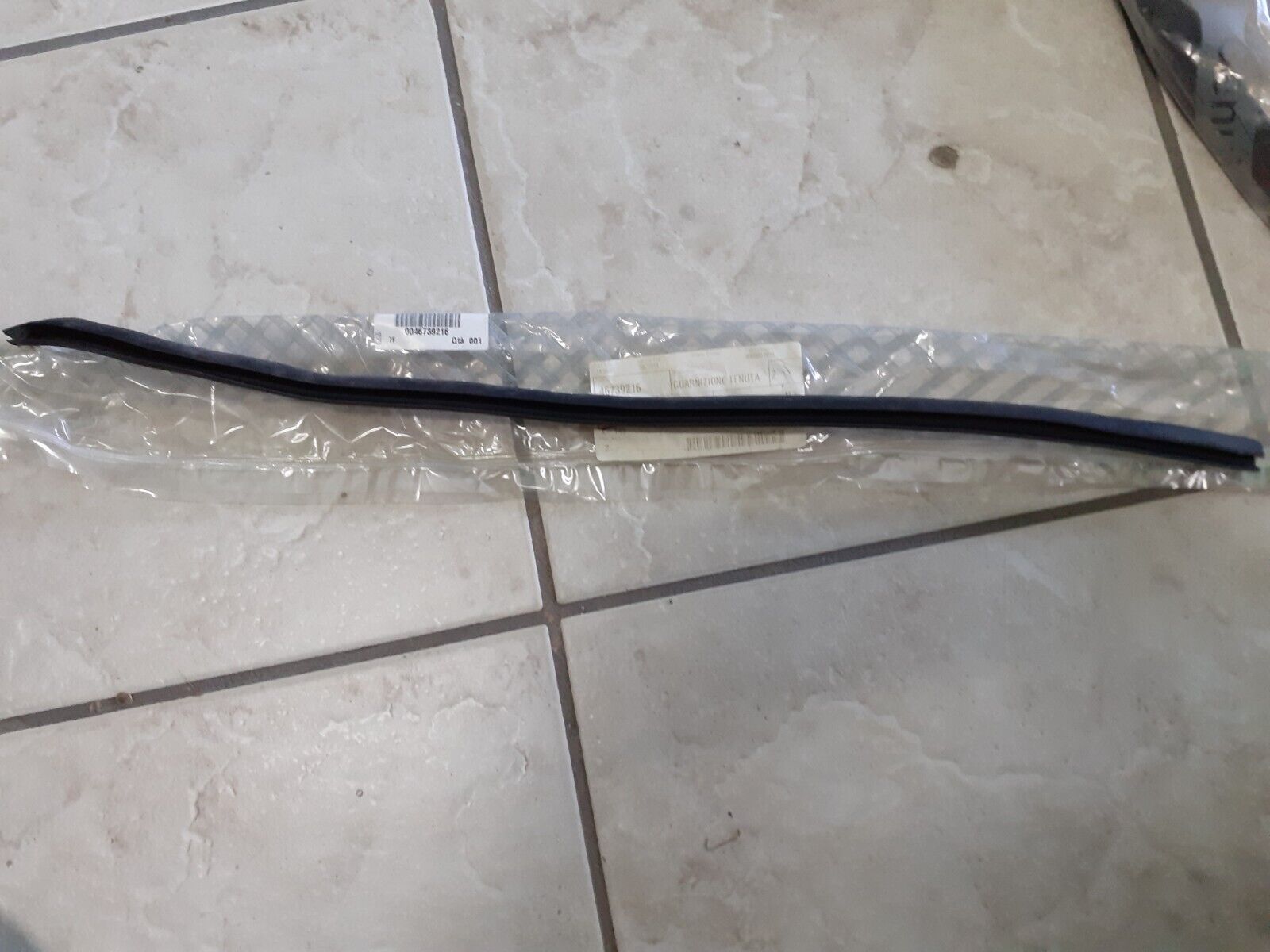 46739216 GUARNIZIONE VETRO POSTERIORE SINISTRO ORIGINALE FIAT PUNTO 2000