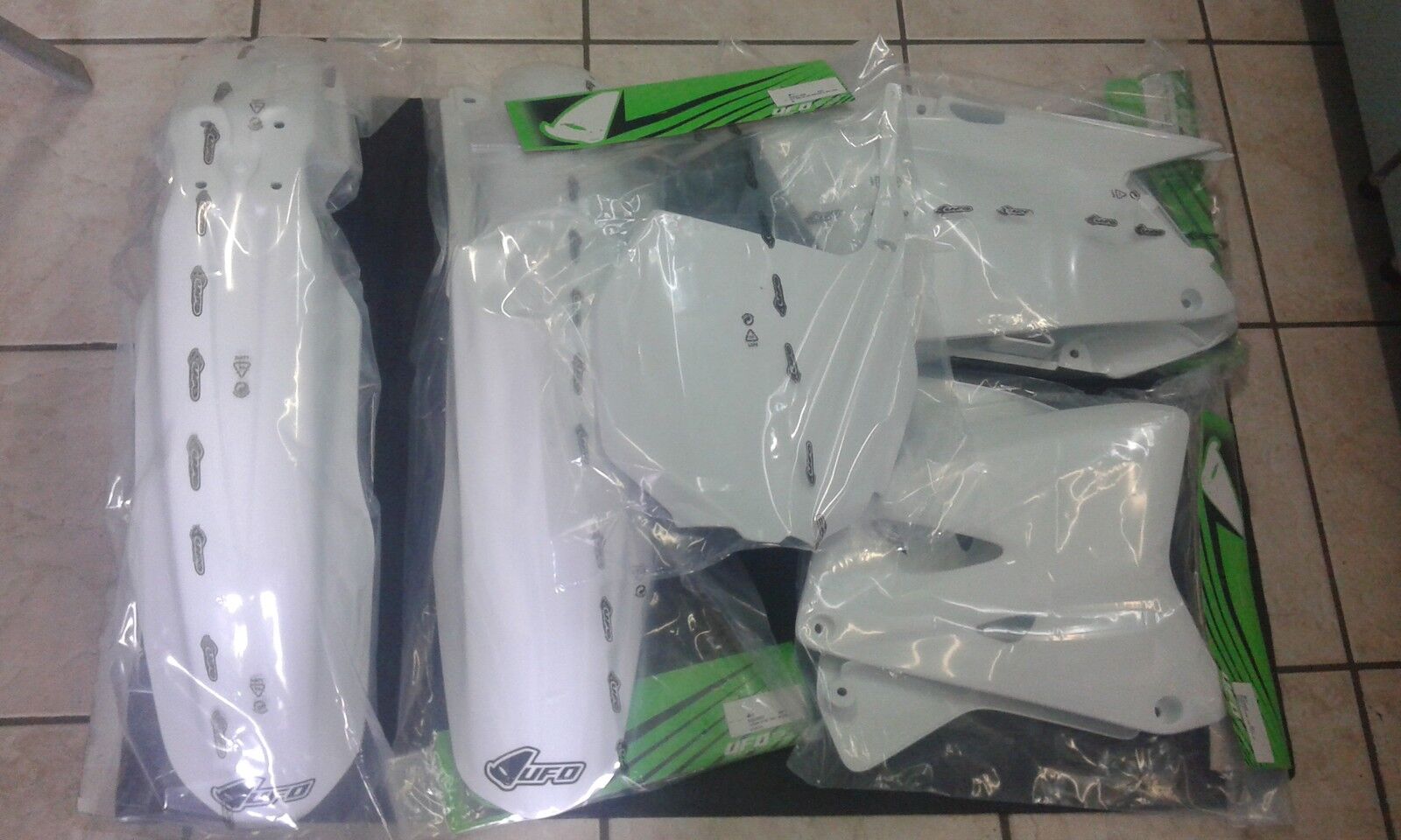 KIT PLASTICHE SUZUKI RM 125 250 2009 KIT 5 PZ COLORE BIANCO