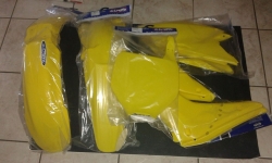 KIT PLASTICHE SUZUKI RMZ 250 2004 2005 2006 04 05 06 KIT 5 P