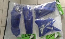 KIT PLASTICHE YAMAHA YZ 85 2010 KIT 4 PZ COLORE BLU