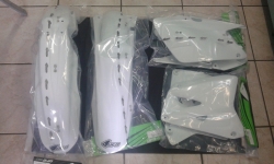 KIT PLASTICHE SUZUKI RM 125 250 2018 KIT 4 PZ COLORE BIANCO
