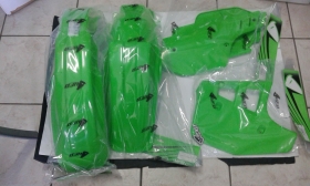 KIT PLASTICHE KAWASAKI KX 125 1988 KIT 4 PZ COLORE ORIG