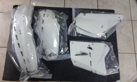 KIT PLASTICHE SUZUKI RM 85 2004 KIT 4 PZ COLORE BIANCO