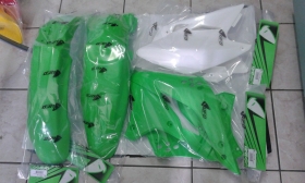 KIT PLASTICHE KAWASAKI KXF 450 2008 KIT 4 PZ COLORE ORI