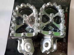 PEDANE POGGIAPIEDI ERGAL MAGGIORATE GRIGIE SUZUKI RMZ 250 20