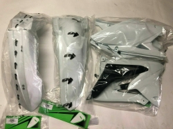 KIT PLASTICHE SUZUKI RMZ 250 2012 KIT 4 PZ COLORE BIANCO