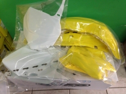 KIT PLASTICHE SUZUKI RM 125 250 2015 KIT 5 PZ COLORE ORIGINA
