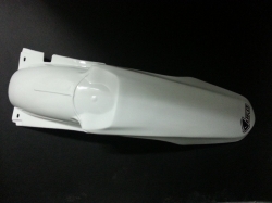 PARAFANGO POSTERIORE SUZUKI RM 125 250 2007 COLORE BIANCO