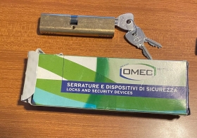 DOPPIO CILINDRO OMEC OTTONE OVALE 5 PERNI L 96mm 43/53 