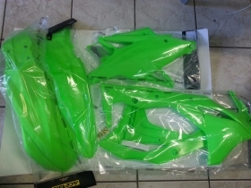 KIT PLASTICHE KAWASAKI KXF 250 2017 KIT 4 PZ COLORAZION