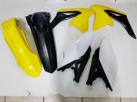 KIT PLASTICHE SUZUKI RMZ 250 2012 KIT 4 PZ COLORE GIALL