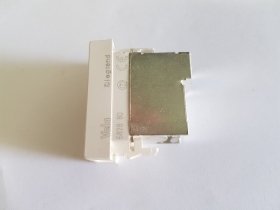 PRESA TV PASSANTE MASCHIO LEGRAND VELA CODICE 682880 1 