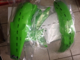 KIT PLASTICHE KAWASAKI KX 125 250 2009 09 KIT 4 PZ COLO