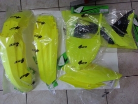 KIT PLASTICHE HONDA CRF 250 2018 2019 2020 2021 KIT 5 P