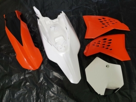 KIT PLASTICHE KTM SX 65 2009 2010 2011 KIT 4 PZ COLORE 