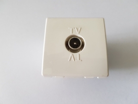 PRESA TV PASSANTE LEGRAND CROSS CODICE 680527 1 PEZZO