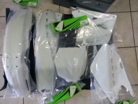 KIT PLASTICHE SUZUKI RM 125 250 2003 2004 2005 KIT 5 PZ