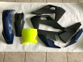 KIT PLASTICHE HUSQVARNA TC 125 250 2022 6 PZ GRIGIO BLU