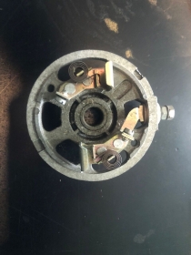 SUPPORTO PORTA SPAZZOLE DINAMO ALTERNATORE FIAT 600 110